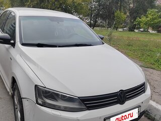 2013 Volkswagen Jetta VI, белый, 666666 рублей, вид 2