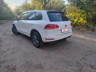 2012 Volkswagen Touareg II, белый, 2200000 рублей, вид 5
