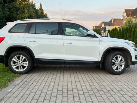 2019 Skoda Kodiaq I, белый, 1650000 рублей, вид 3