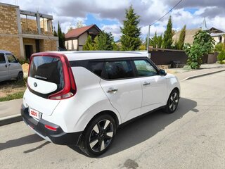 2019 Kia Soul III, белый, 1750000 рублей, вид 3