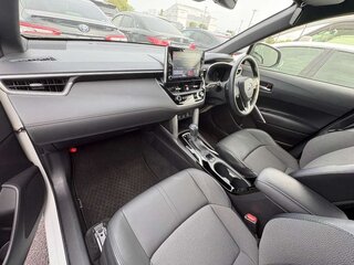 2022 Toyota Corolla Cross I, белый, 2100000 рублей, вид 5