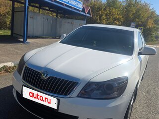 2012 Skoda Octavia II (A5) Рестайлинг, белый, 900000 рублей, вид 1