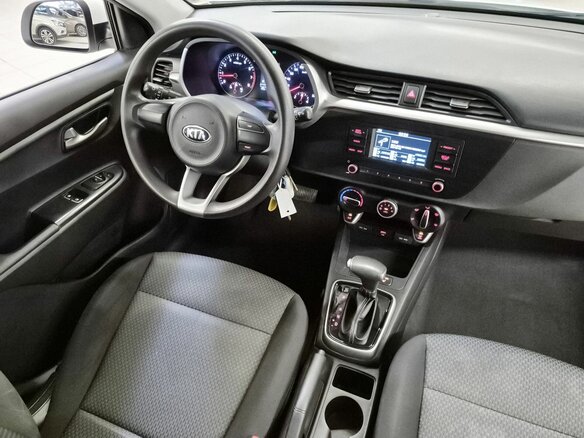 2020 Kia Rio IV Рестайлинг, белый, 1559000 рублей - вид 17