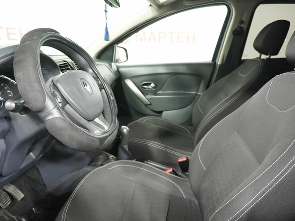 2015 Renault Logan II, чёрный, 540000 рублей - вид 9