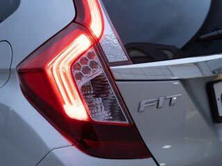2013 Honda Fit III, серый, 900000 рублей, вид 5
