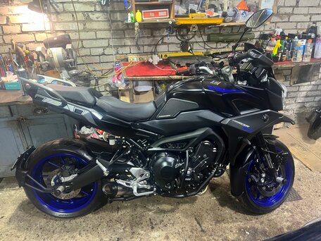 2018 Yamaha MT-09 Tracer (FJ-09), чёрный, 880000 рублей, вид 1