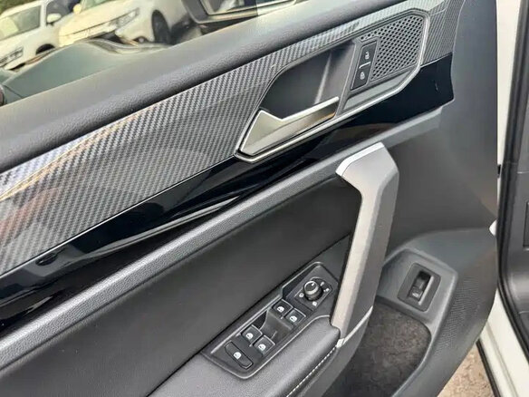 2023 Volkswagen Tayron I Рестайлинг, белый, 2457000 рублей - вид 5