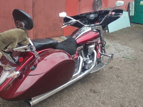 2009 Yamaha XV 1900, пурпурный, 1000000 рублей, вид 3