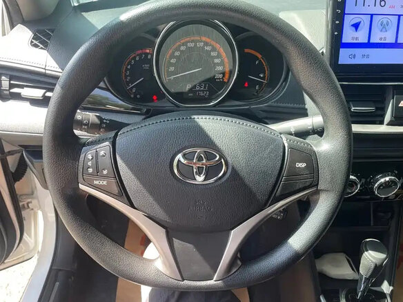 2022 Toyota Yaris L XP150 Рестайлинг, белый, 967010 рублей - вид 7