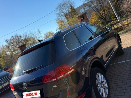 2012 Volkswagen Touareg II, синий, 1990000 рублей, вид 5
