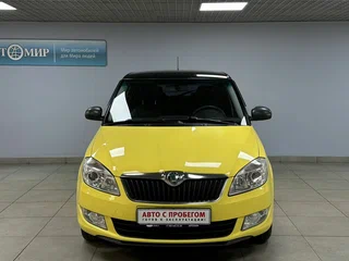 2011 Skoda Fabia II Рестайлинг, жёлтый, 670000 рублей, вид 2