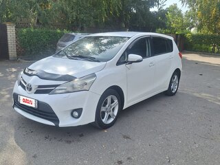 2013 Toyota Verso I Рестайлинг, белый, 720000 рублей, вид 2