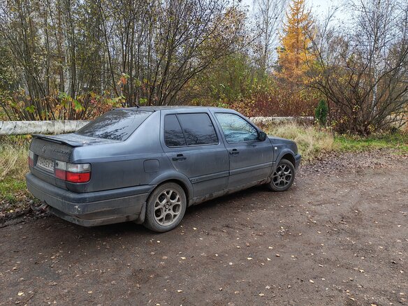 1991 Volkswagen Vento, серый, 200000 рублей - вид 4
