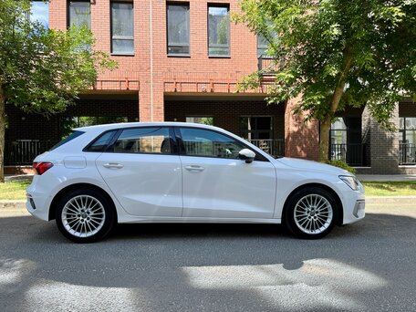 2020 Audi A3 Sportback 35 TFSI IV (8Y), белый, 2100000 рублей, вид 5