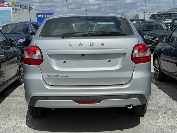 2026 Lada (ВАЗ) Granta I Рестайлинг, серебристый - вид 5
