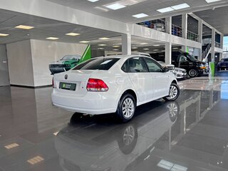 2013 Volkswagen Polo V, белый, 690000 рублей, вид 2