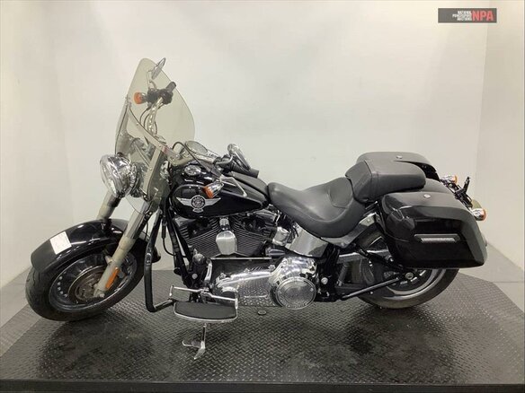2012 Harley-Davidson Fat Boy, чёрный, 1150000 рублей - вид 13