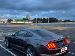 2018 Ford Mustang VI Рестайлинг, серый, 3200000 рублей, вид 4