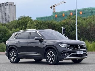 2022 Volkswagen Tayron I, серебристый, 1851003 рублей, вид 3