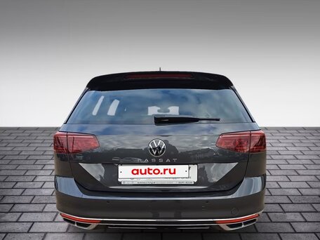 2023 Volkswagen Passat B8 Рестайлинг, чёрный, 2750000 рублей, вид 4
