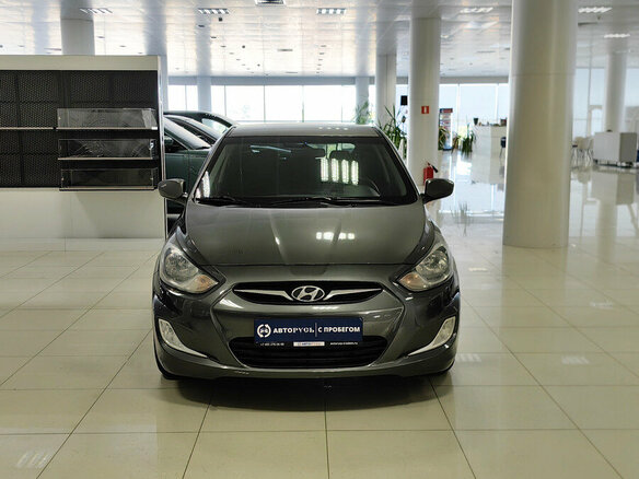 2011 Hyundai Solaris I, серый - вид 2