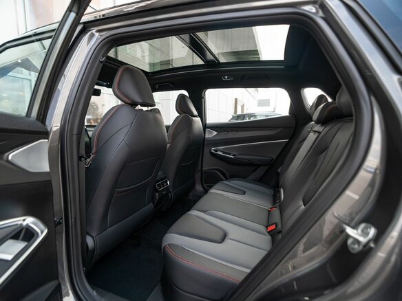 2026 Geely Cityray, серый, 3204990 рублей - вид 13