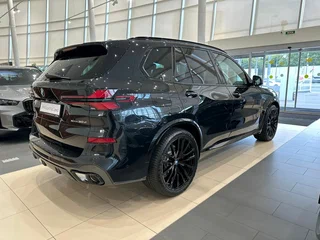 2026 BMW X5 30d IV (G05/G18) Рестайлинг, чёрный, 16200000 рублей, вид 4
