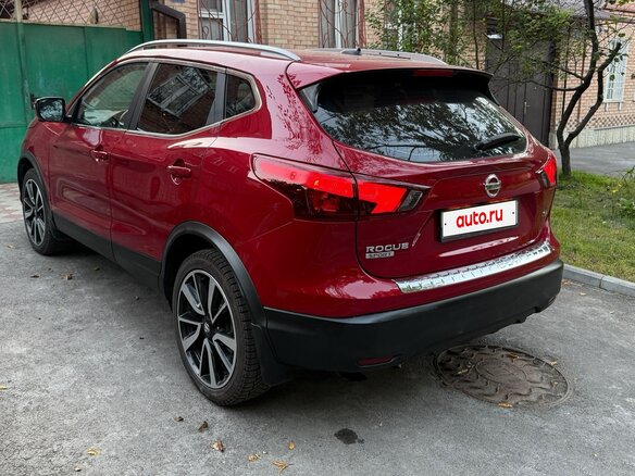 2017 Nissan Rogue Sport I, красный, 1850000 рублей - вид 5