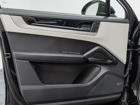 2025 Porsche Cayenne Coupé III Рестайлинг, чёрный, 17490000 рублей - вид 30