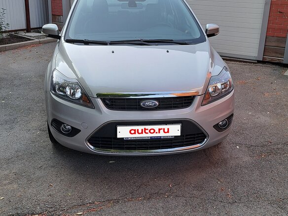 2011 Ford Focus II Рестайлинг, серебристый, 780000 рублей