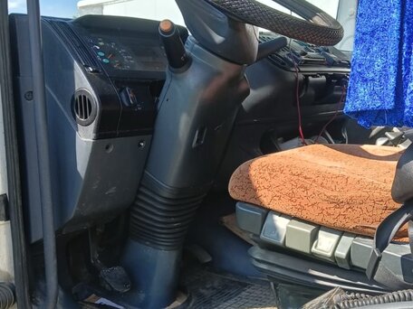 2004 Mercedes-Benz Atego, белый, 2700000 рублей, вид 3