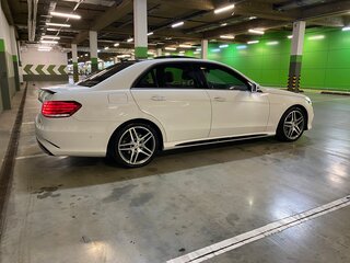 2014 Mercedes-Benz E-Класс 400 IV (W212, S212, C207) Рестайлинг, белый, 2470000 рублей, вид 4