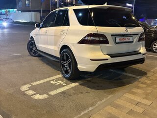 2014 Mercedes-Benz M-Класс 400 III (W166), белый, 2300000 рублей, вид 2