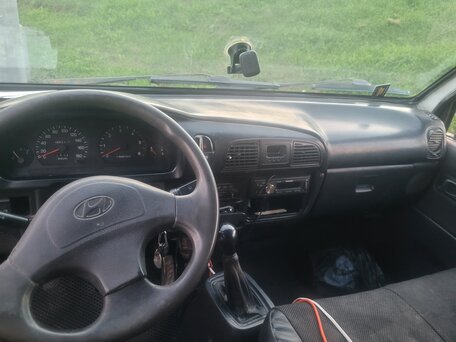 2009 Hyundai H100, белый, 400000 рублей, вид 3