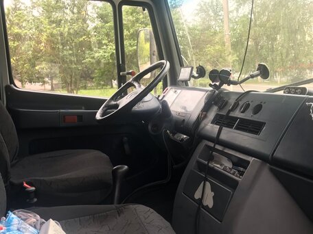 2005 Mercedes-Benz Vario, белый, 1650000 рублей, вид 3