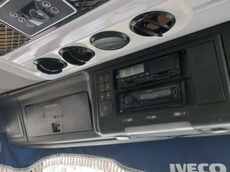 2003 Iveco Trakker, белый, 1000000 рублей, вид 3