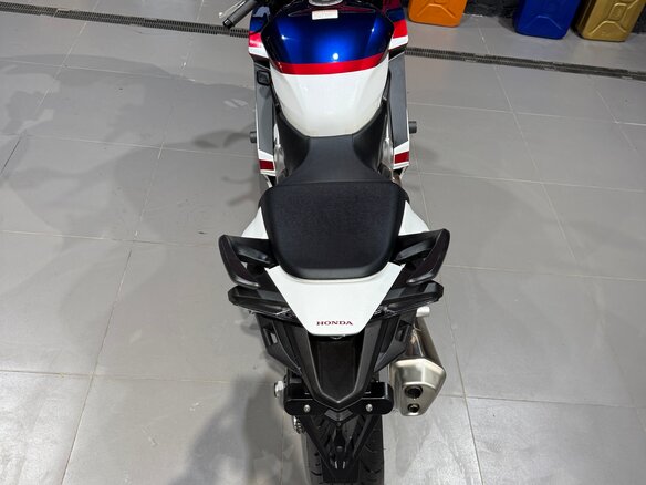 2022 Honda VFR 800, синий - вид 16