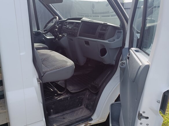 2012 Ford Transit, белый, 1050000 рублей - вид 5