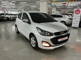 2022 Chevrolet Spark IV Рестайлинг, белый, 1150000 рублей, вид 3