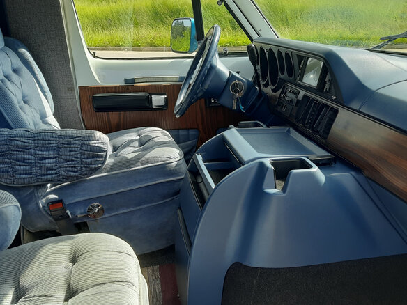 1992 Dodge Caravan II, голубой, 2500000 рублей - вид 12
