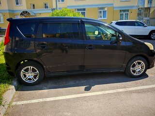 2010 Toyota Passo Sette, синий, 590000 рублей, вид 3