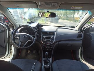 2016 Hyundai Solaris I Рестайлинг, белый, 510000 рублей, вид 5