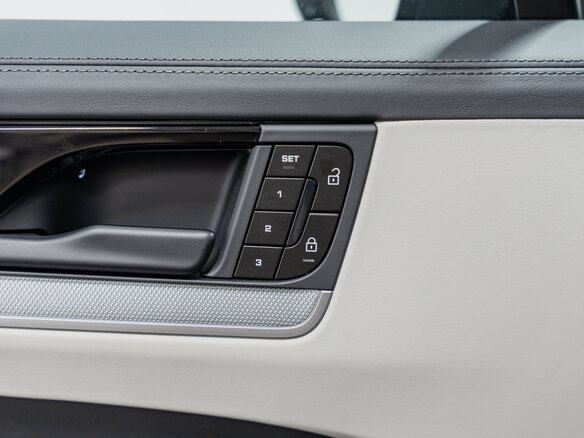 2025 Porsche Cayenne Coupé III Рестайлинг, чёрный, 17490000 рублей - вид 31