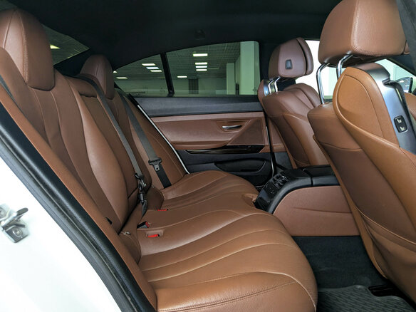 2012 BMW 6 серии Gran Coupe 640i III (F06/F13/F12), белый, 2275500 рублей - вид 13