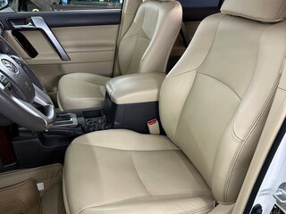 2016 Toyota Land Cruiser Prado 150 Series Рестайлинг 1, белый, 4500000 рублей, вид 2