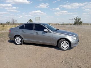 2007 Mercedes-Benz C-Класс 200 III (W204), серебристый, 2800000 рублей, вид 3