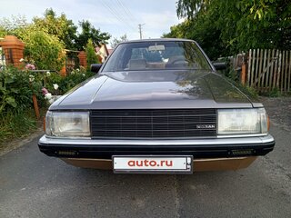 1987 Nissan Laurel V (C32), коричневый, 1100000 рублей, вид 2