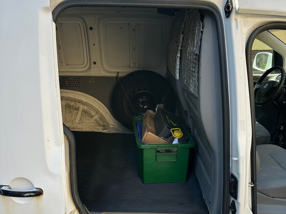 2007 Volkswagen Caddy Maxi III, белый, 400000 рублей - вид 16