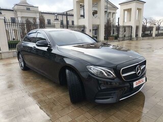 2019 Mercedes-Benz E-Класс 200 V (W213, S213, C238), чёрный, 4300000 рублей, вид 2