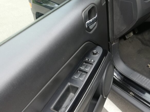 2011 Jeep Liberty (Patriot), чёрный - вид 10